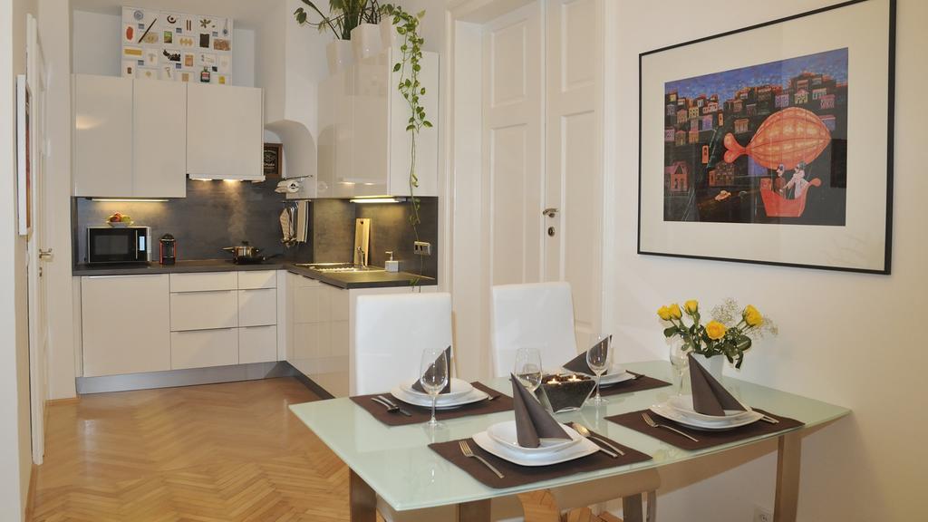 City De Lights Graz Room photo